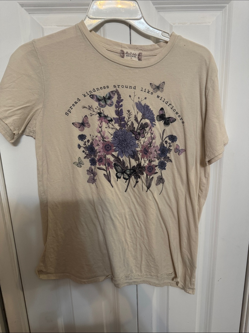 Floral Butterfly Graphic Tee in Cream